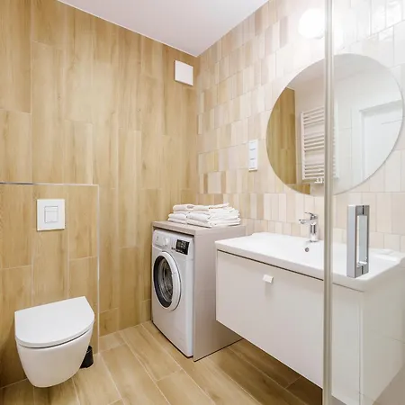 Faro Aqua Deluxe & Parking كولوبرزيغ