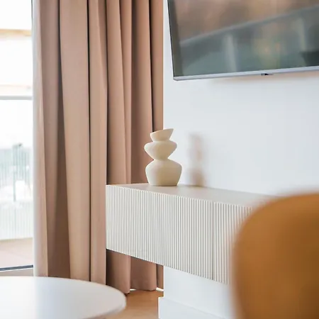 Faro Aqua Deluxe & Parking Apartman *