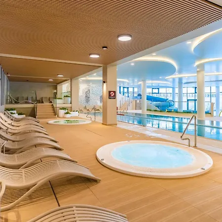 Faro Aqua Deluxe & Parking * Kołobrzeg